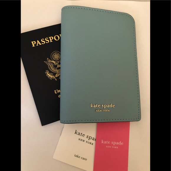 kate spade Handbags - 🎁 Kate ♠️Passport Holder Cameron Street